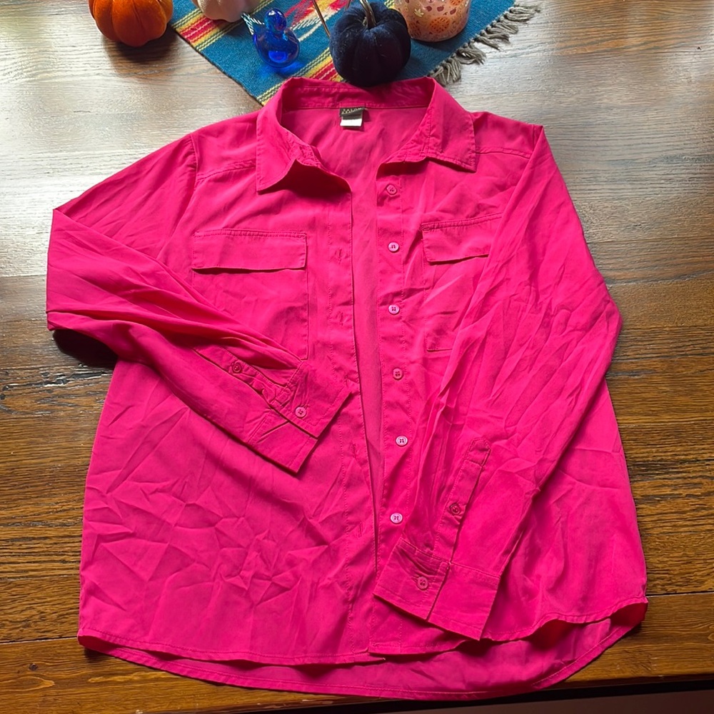 Bright Neon Pink Button Up Size L